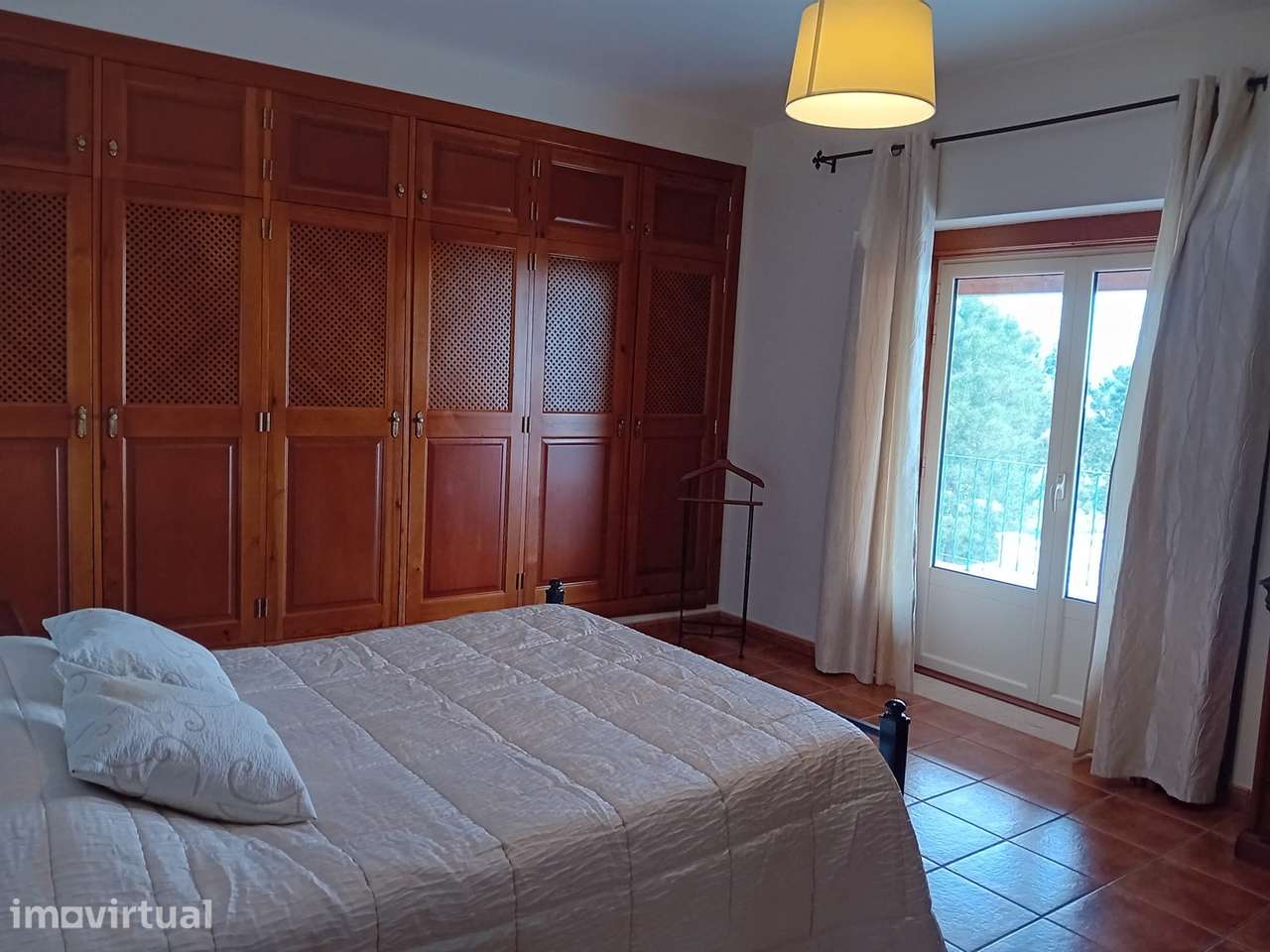 Moradia T4 Exclusiva na Meia Via, Torres Novas – Espaço, Conforto e La - Grande imagem: 3/55