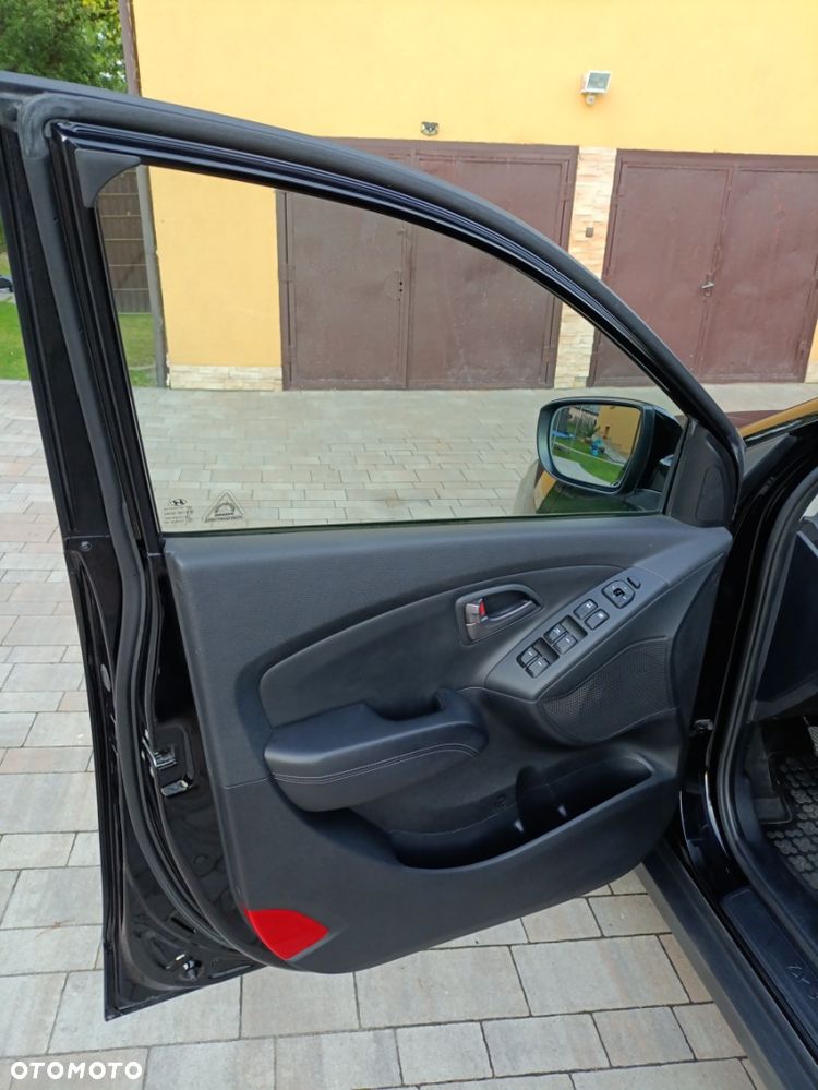 Hyundai ix35 1.6 2WD Fifa World Cup Edition - 13