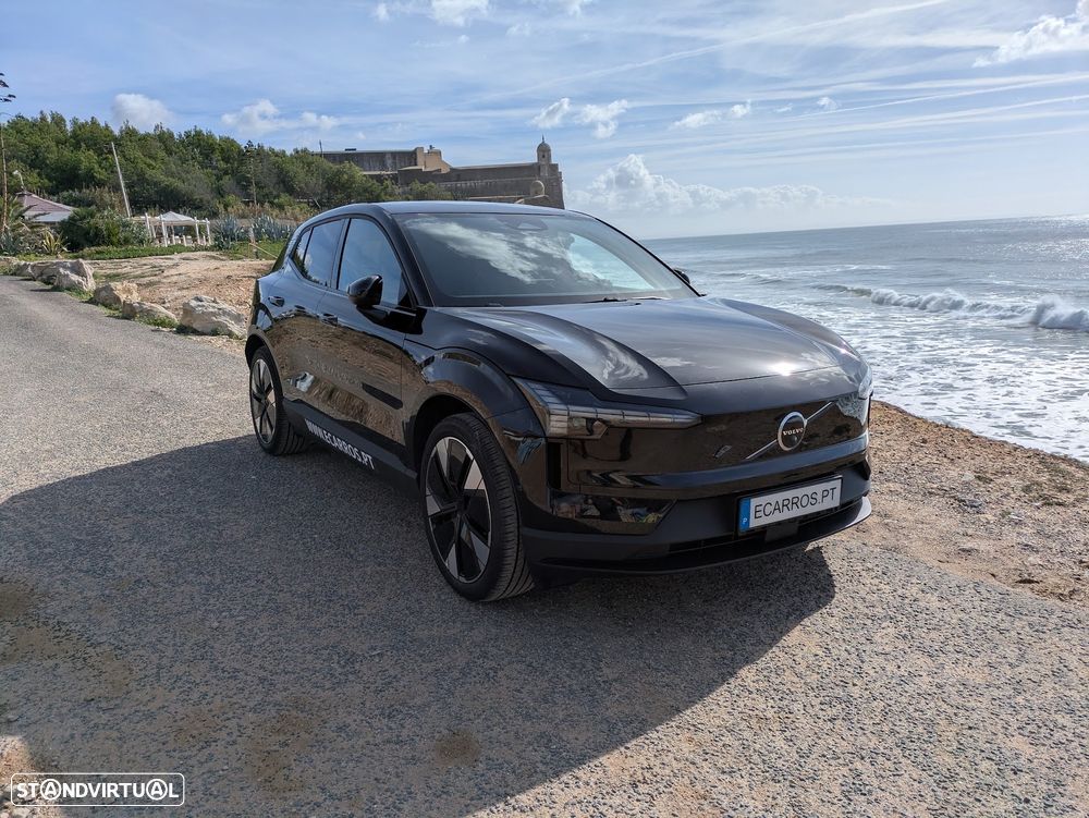 Volvo EX30 Single Motor Extended Range RWD Ultra - 6