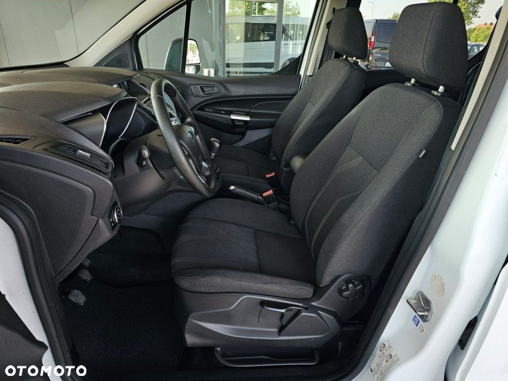 Ford Tourneo Connect Grand - 25