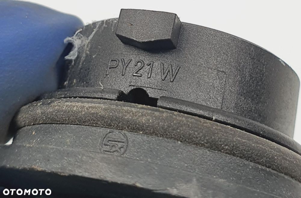 OPRAWKA KIERUNKOWSKAZU PRZÓD VOLVO V90 I - 4
