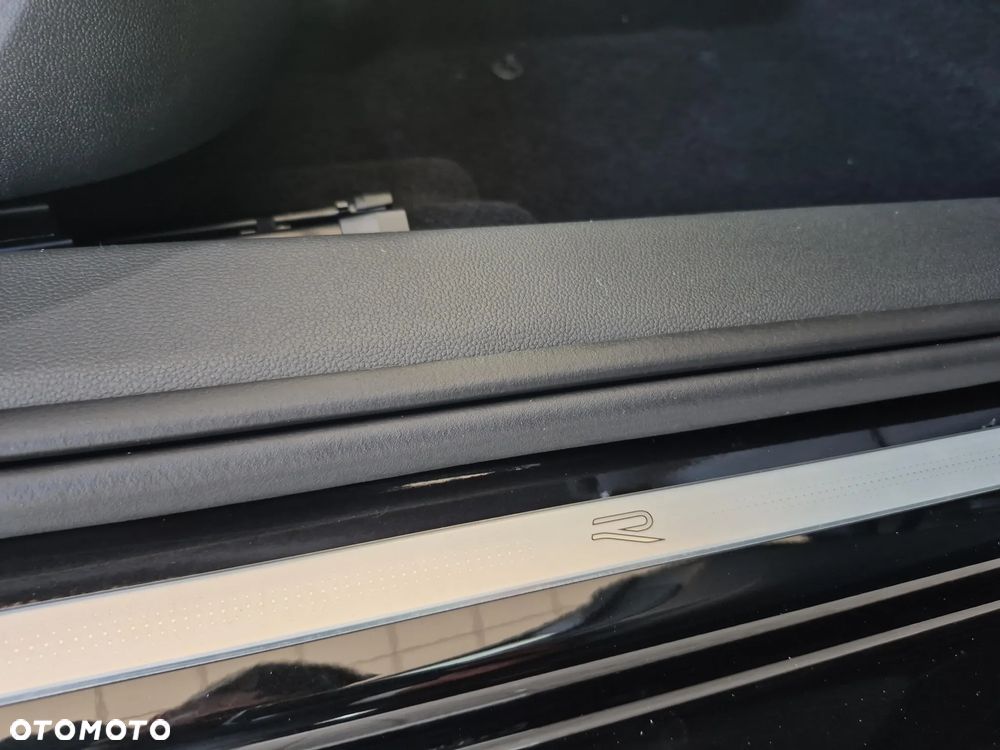 Volkswagen Passat - 21