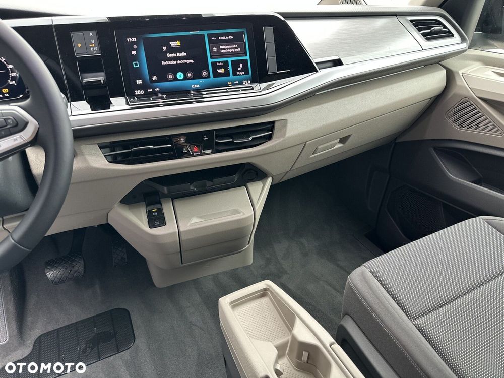 Volkswagen Multivan - 15