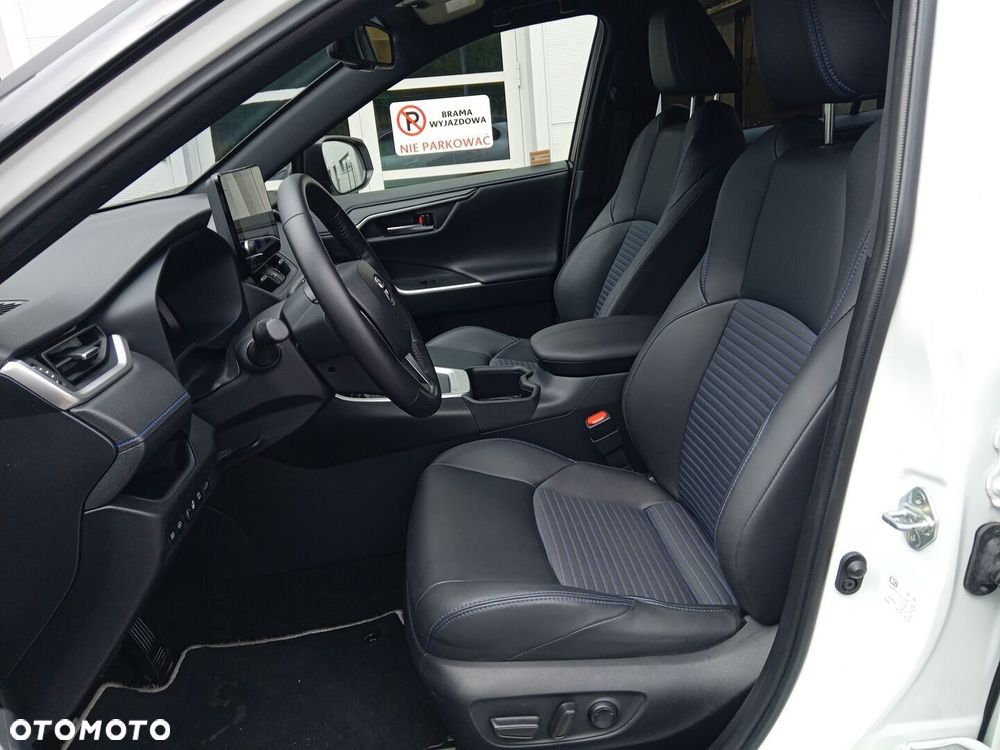 Toyota RAV4 - 13