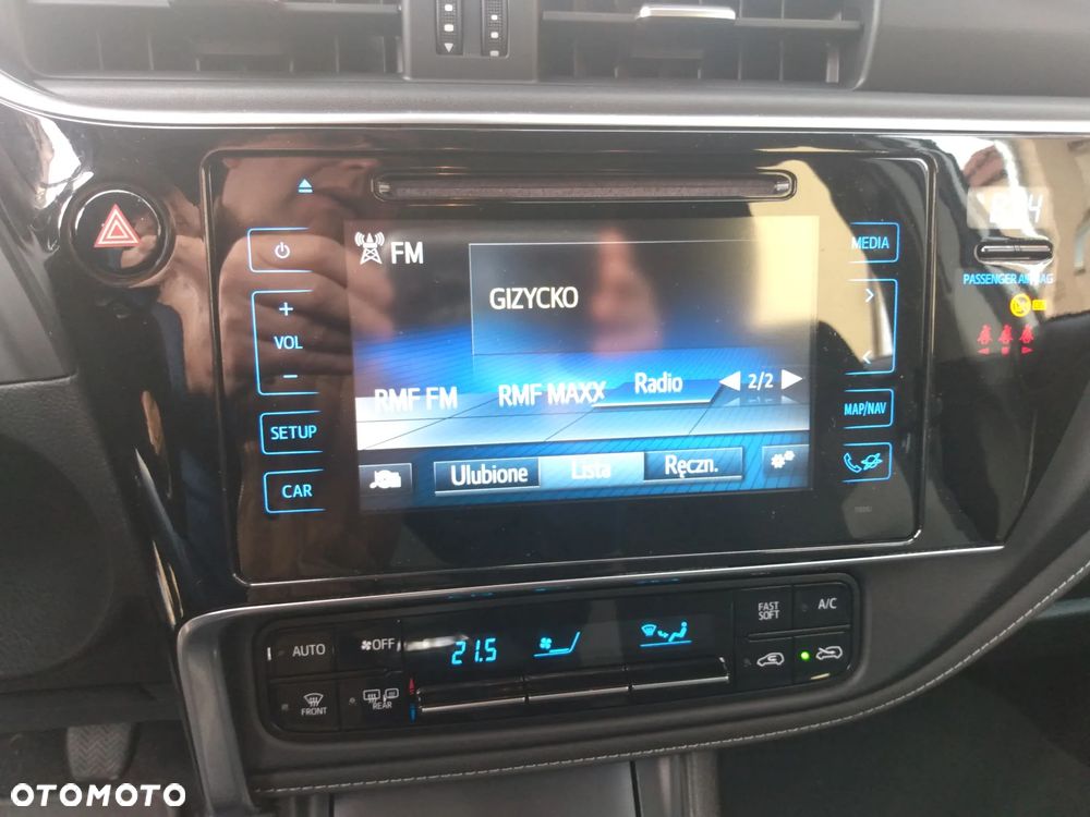 Toyota Auris 1.6 Premium - 8