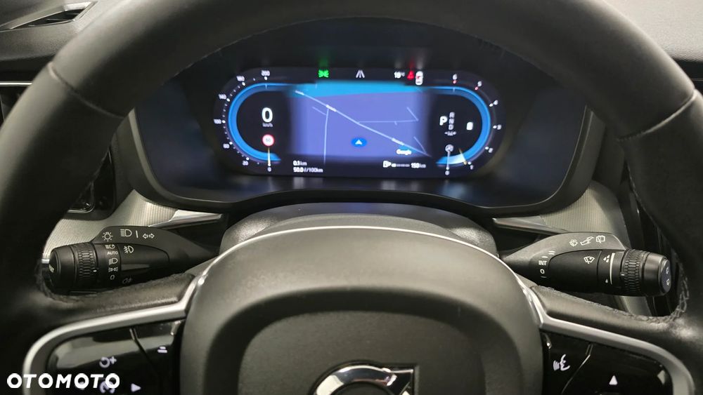 Volvo XC 60 B4 D AWD Plus Dark - 21