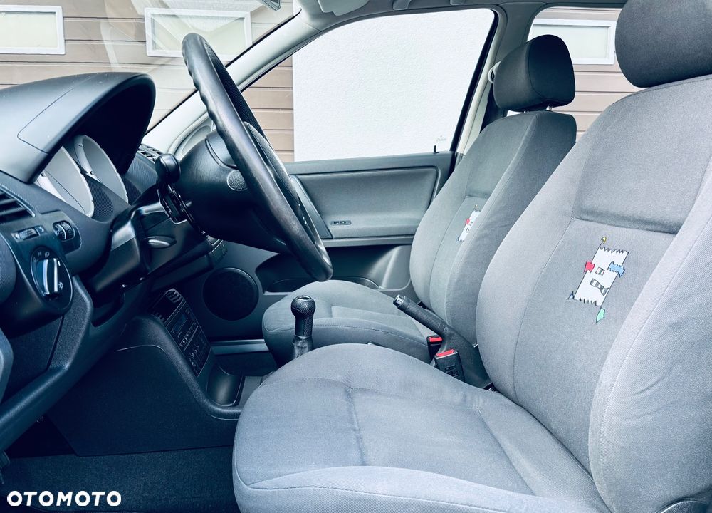 Volkswagen Polo 1.4 Highline - 14
