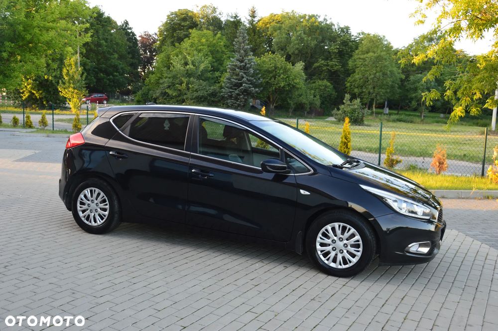 Kia Ceed - 9