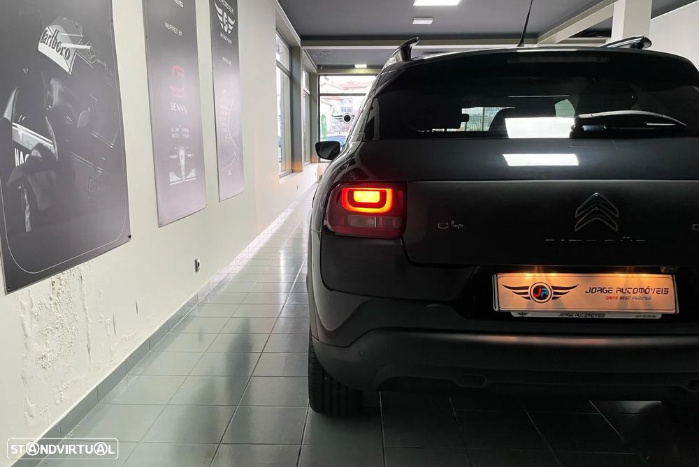 Citroën C4 Cactus 1.6 BlueHDi Shine Ed.Moonlight - 16