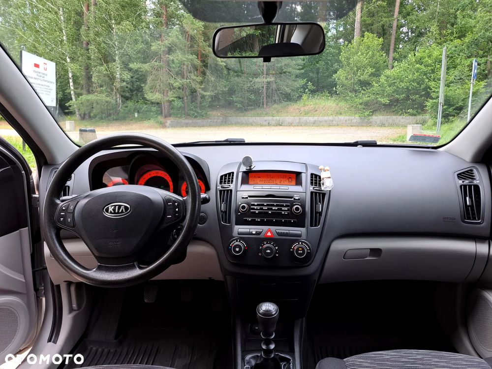 Kia Ceed 1.6 Crdi Optimum + - 6
