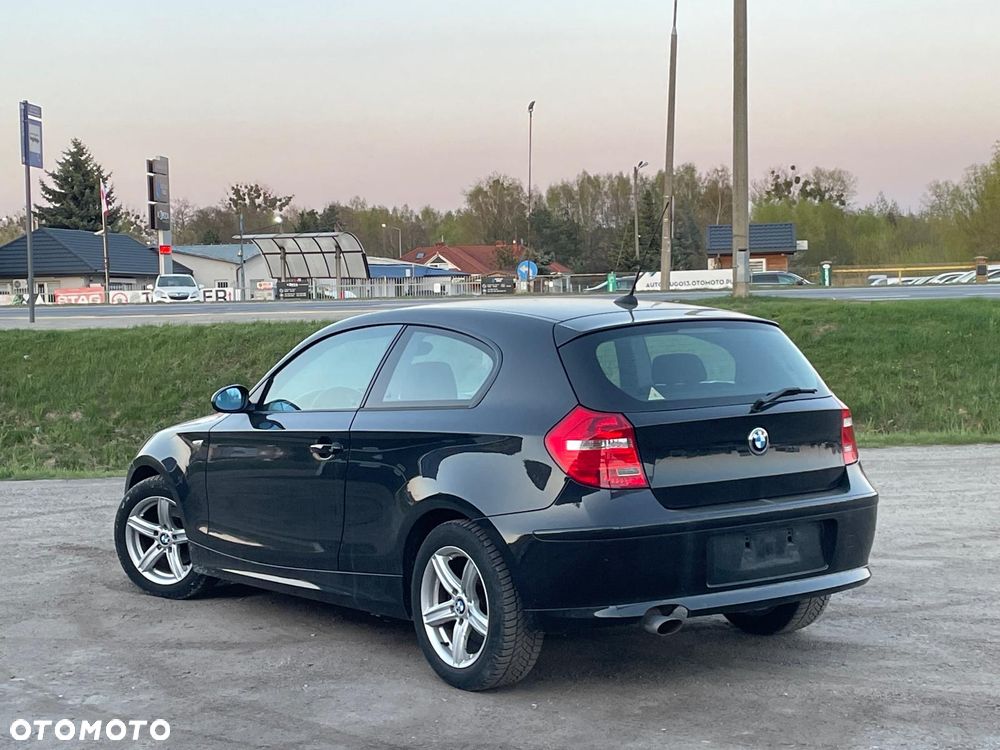 BMW Seria 1 118d DPF Edition Sport - 8