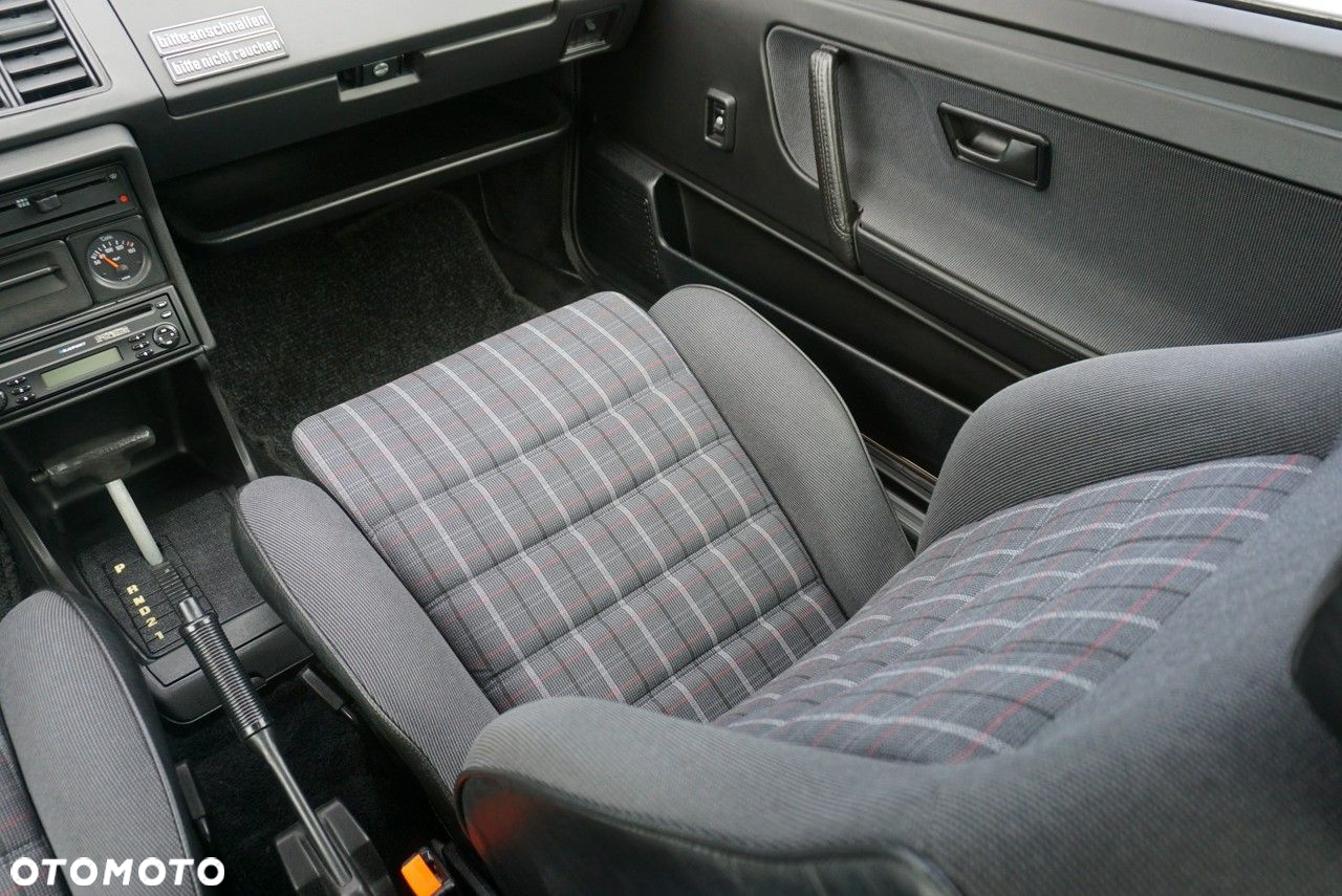 Volkswagen Scirocco - 12