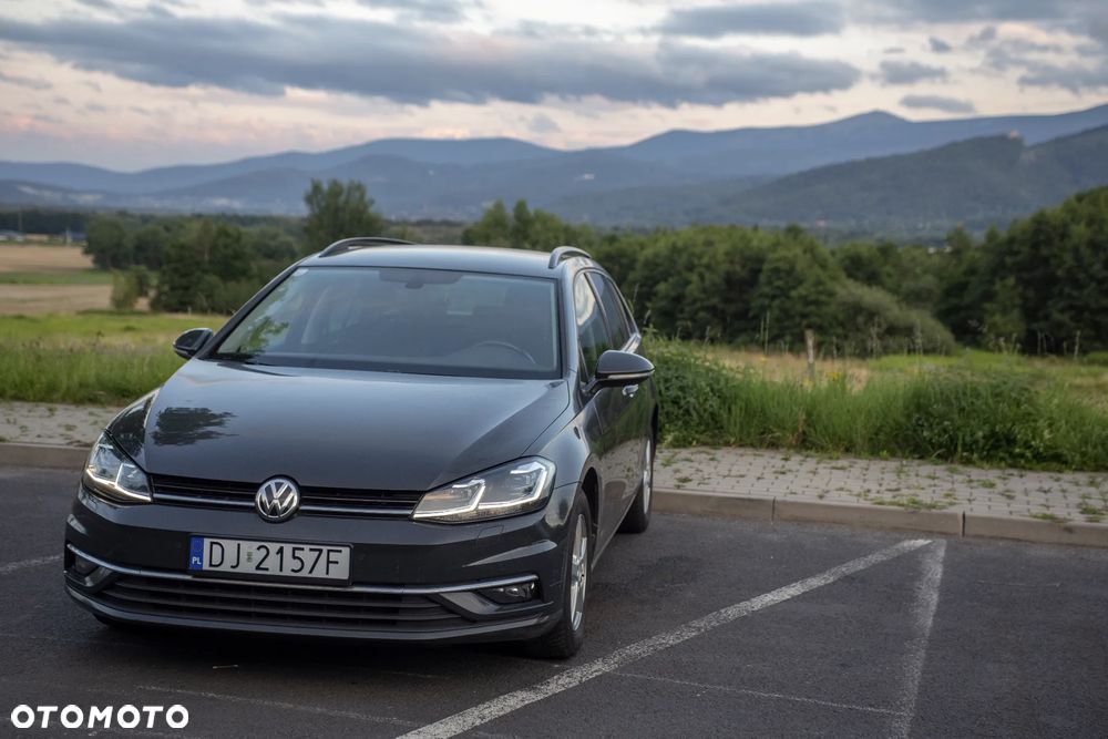 Volkswagen Golf 1.5 TSI ACT OPF DSG Comfortline - 2
