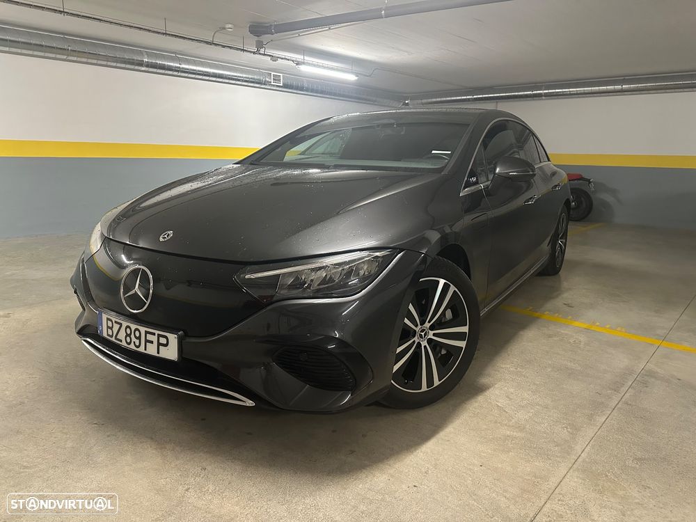 Mercedes-Benz EQE 300 - 1