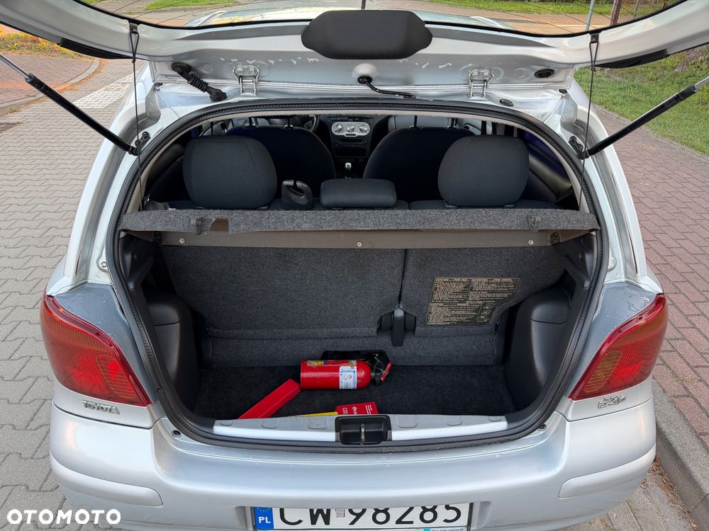 Toyota Yaris 1.4 D-4D Terra - 23