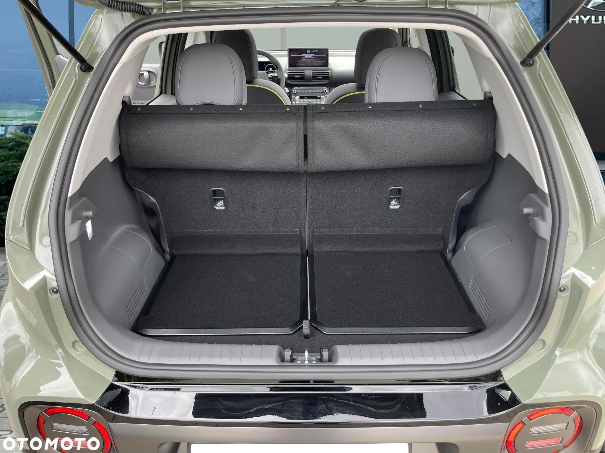 Hyundai Inster 49kWh Cross Smart - 17