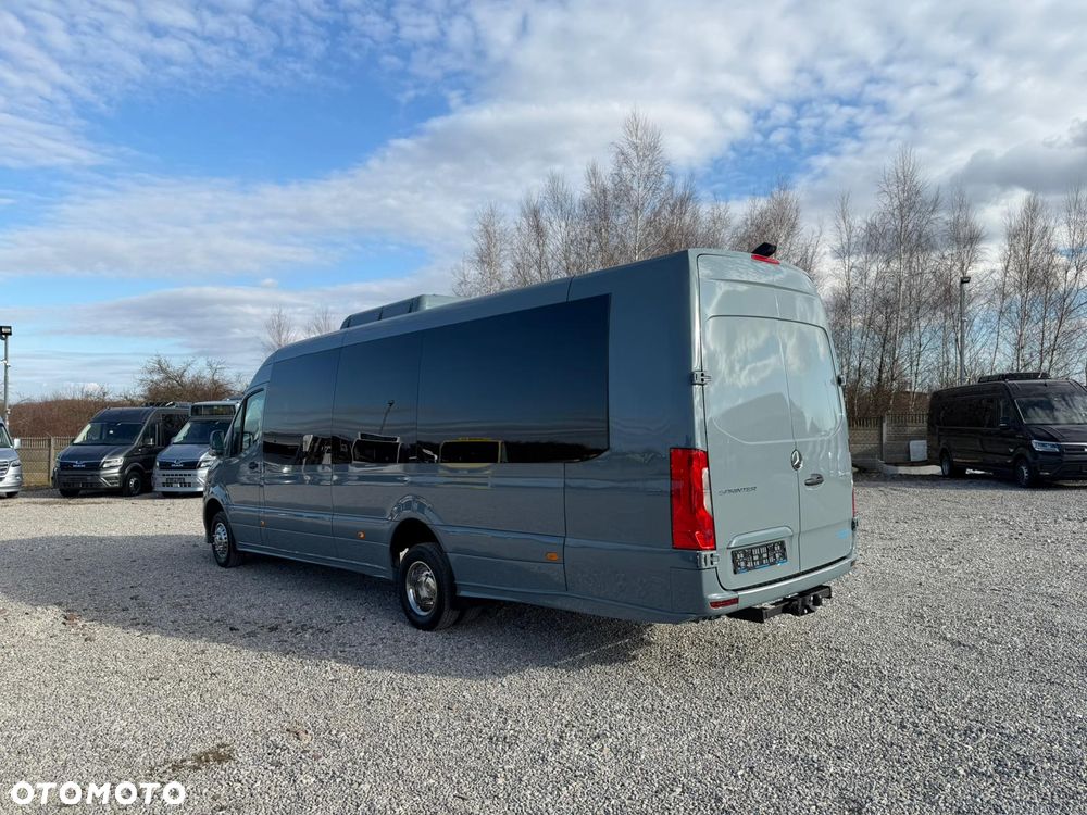 Mercedes-Benz Sprinter 519 - 8