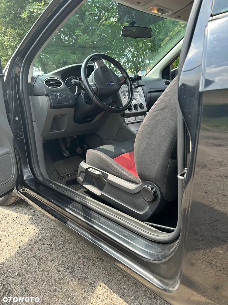 Ford Focus - 13
