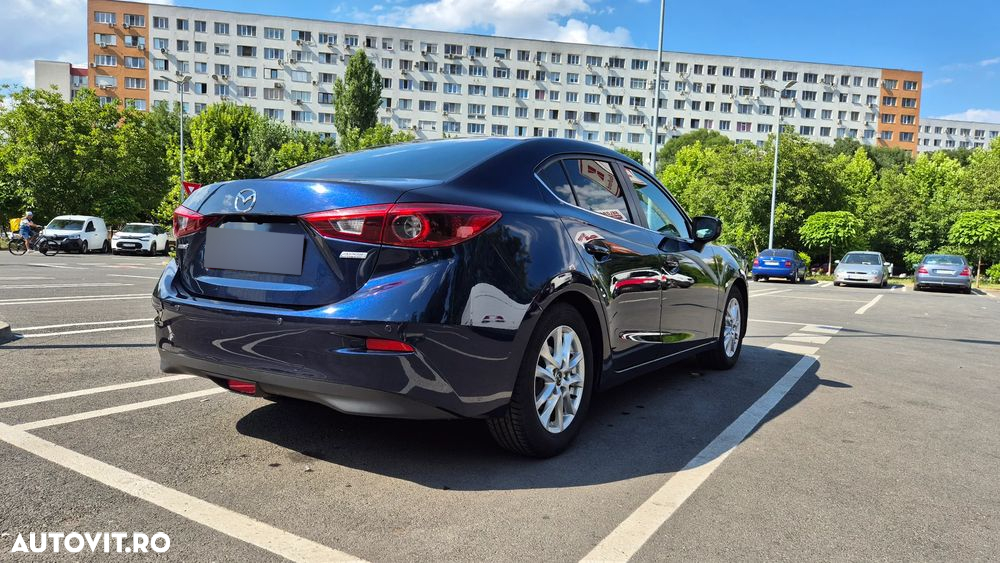 Mazda 3 - 4