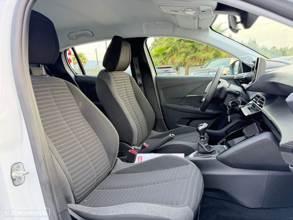 Peugeot 208 1.2 PureTech Active Pack - 27