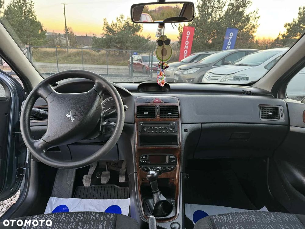 Peugeot 307 2.0 HDi Premium - 9