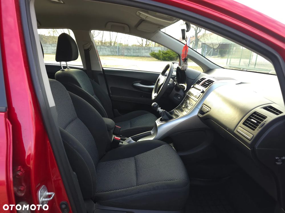 Toyota Auris 1.33 VVT-i Edition - 17