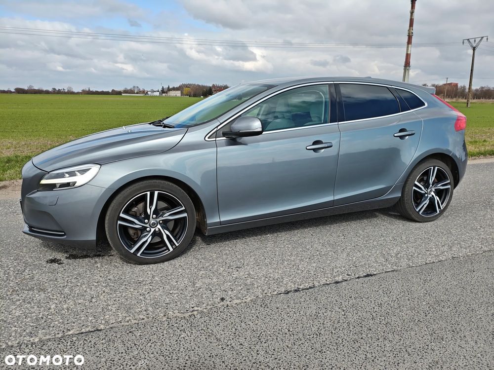 Volvo V40 D3 Inscription - 13