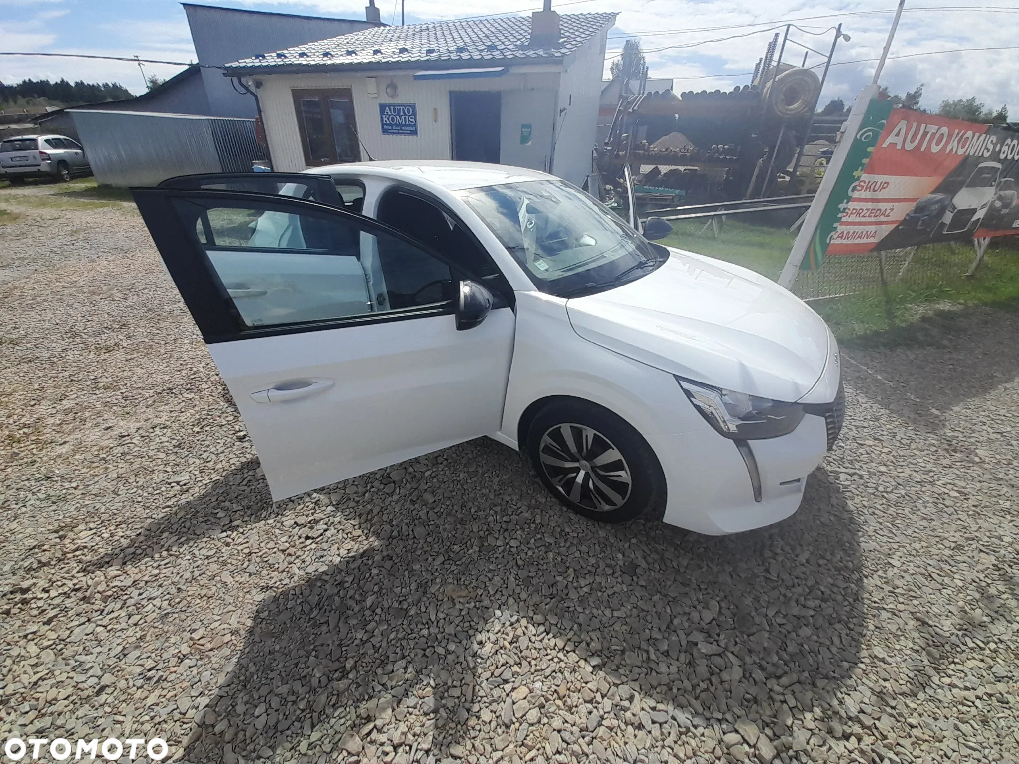 Peugeot 208 1.5 BlueHDi Allure S&S - 11