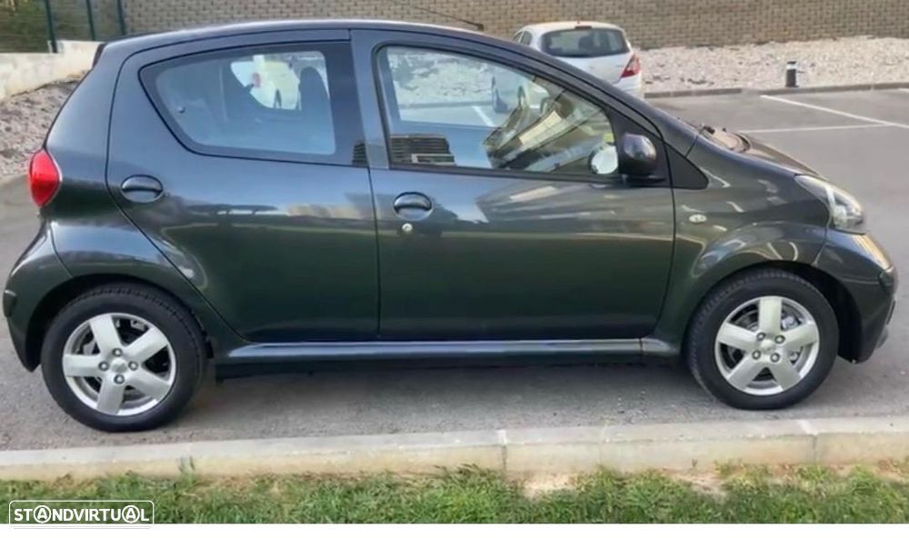 Toyota Aygo City - 2