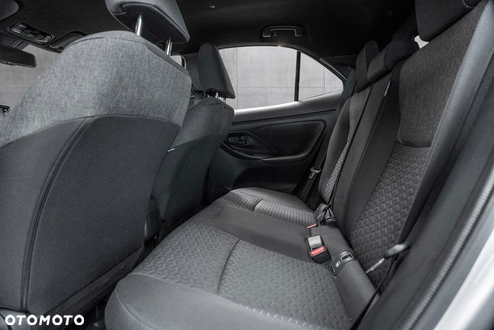 Toyota Yaris Hybrid 1.5 Active - 11