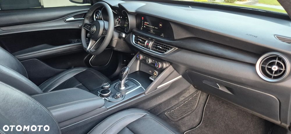 Alfa Romeo Stelvio 2.0 Turbo 16V AT8-Q4 Super - 26
