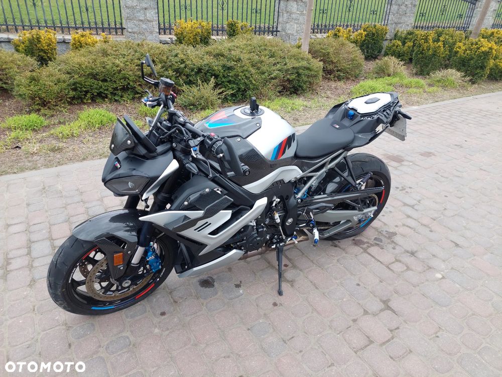 BMW S - 2