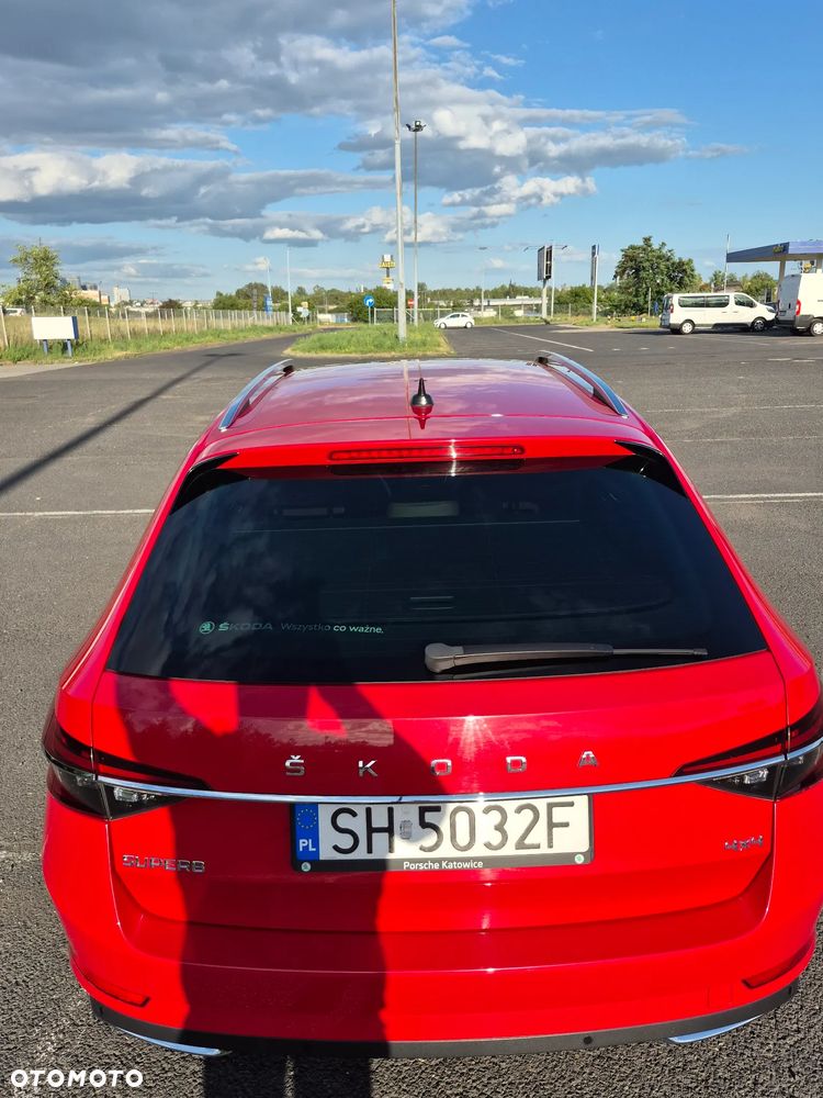 Skoda Superb 2.0 TDI SCR 4x4 L&K DSG - 12