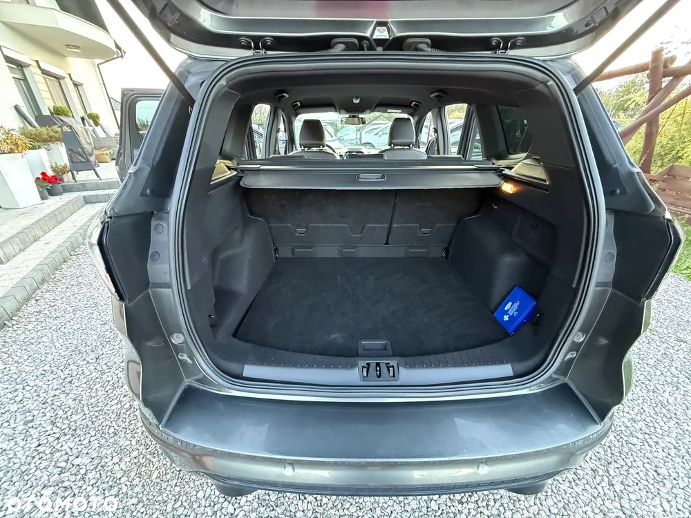 Ford Kuga 2.0 TDCi 4x2 ST-Line - 27