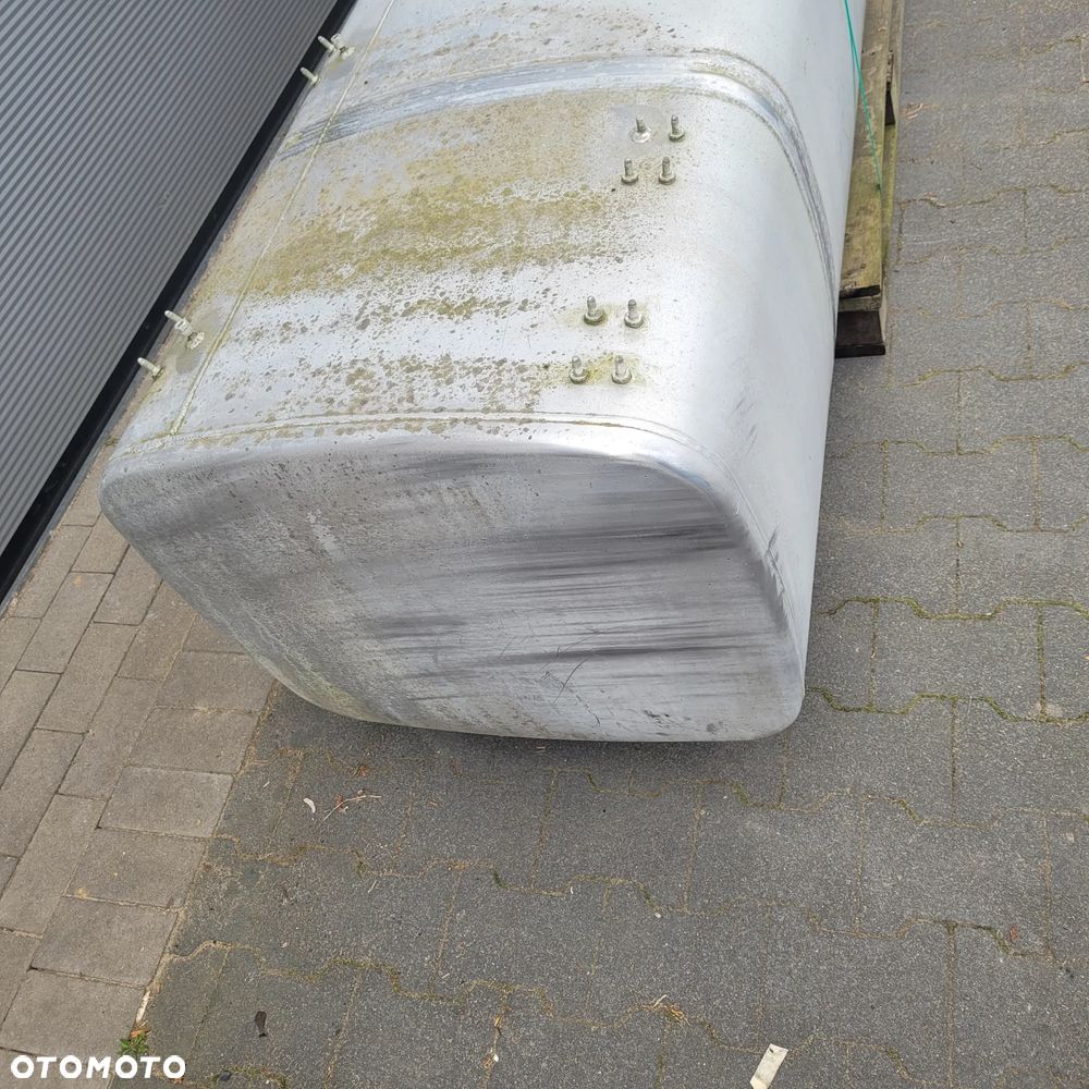 ZBIORNIK PALIWA DAF 690L 1945569 60X68X195CM CHWALIM116 - 3