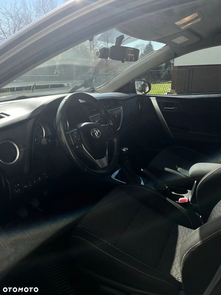 Toyota Auris 1.6 Active - 8