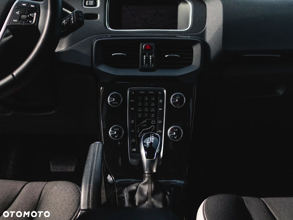 Volvo V40 D3 Drive-E Inscription - 25