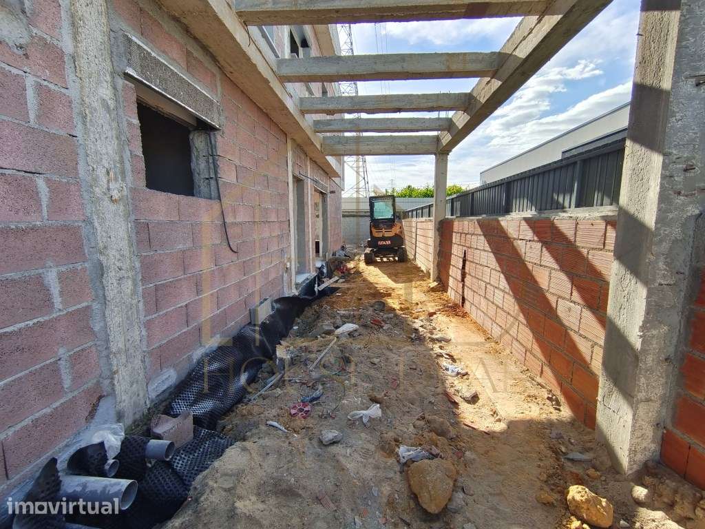 DESLUMBRANTE Moradia T4 com Pérgola. Fernão Ferro - Grande imagem: 5/21