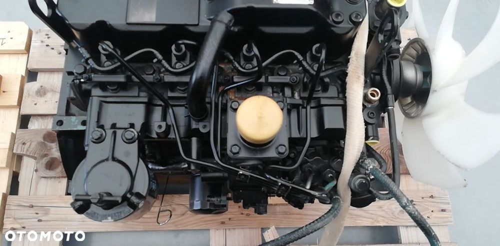 SILNIK VOLVO D2 2DCAE3 27.2 kW 2200 rpm 11 789 zł netto - 7