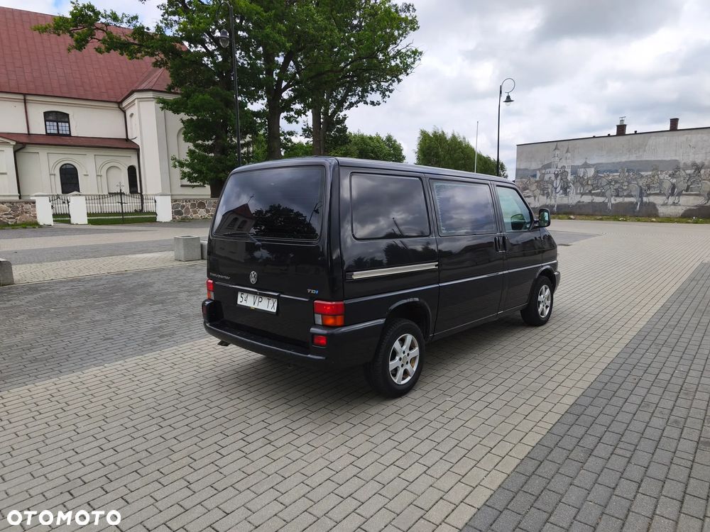 Volkswagen Transporter - 3