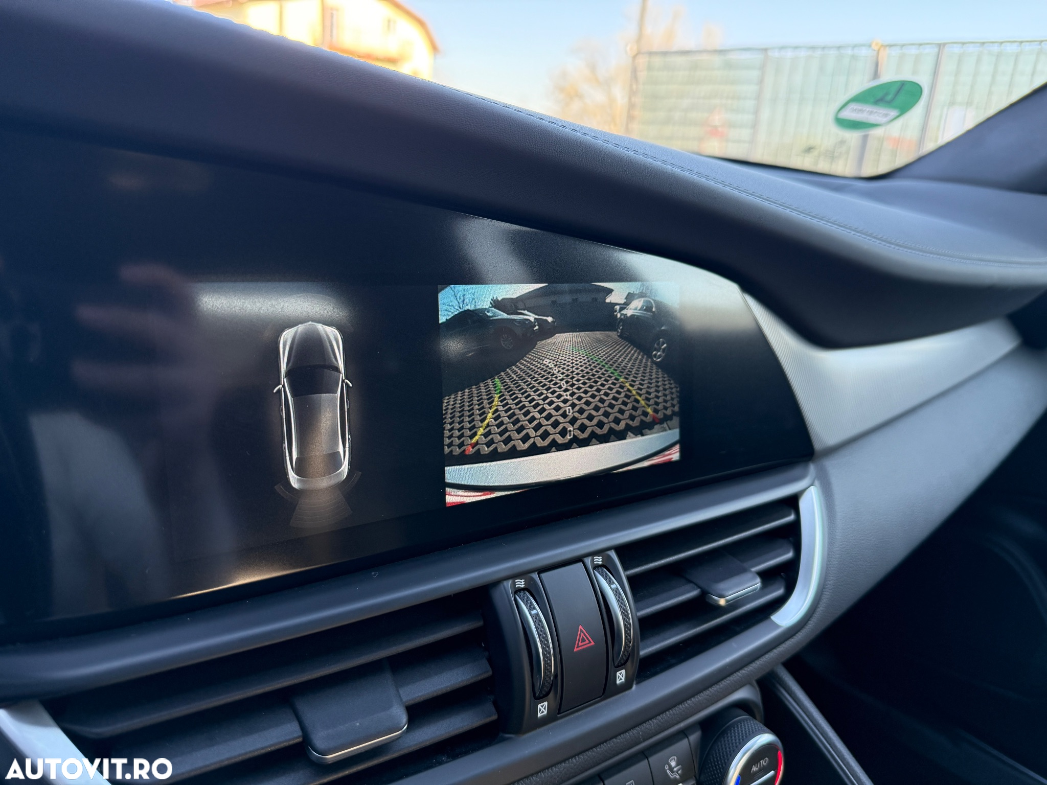 Alfa Romeo Giulia 2.0 Turbo 16V AT8-Q4 Veloce - 25
