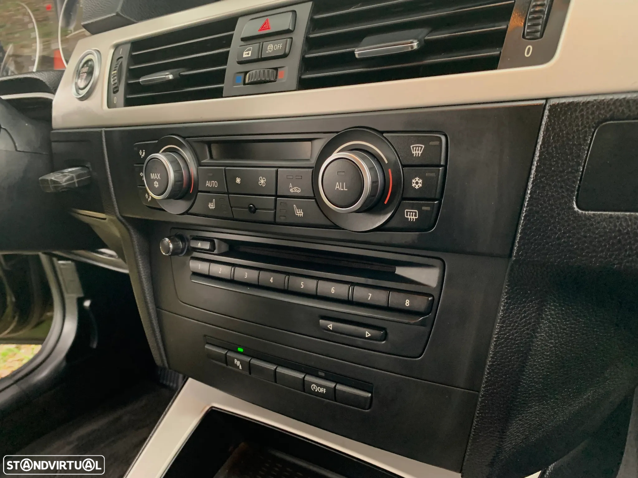 BMW 318 d Touring Pack M - 29