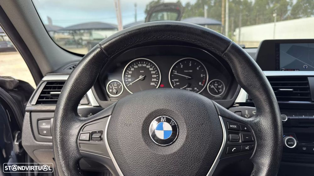 BMW 320 d Sport-Aut. Efficient Dynamics Edition Sport Line - 28