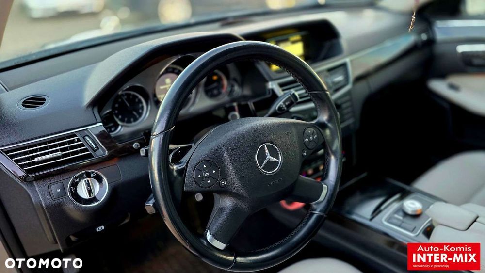 Mercedes-Benz Klasa E - 21