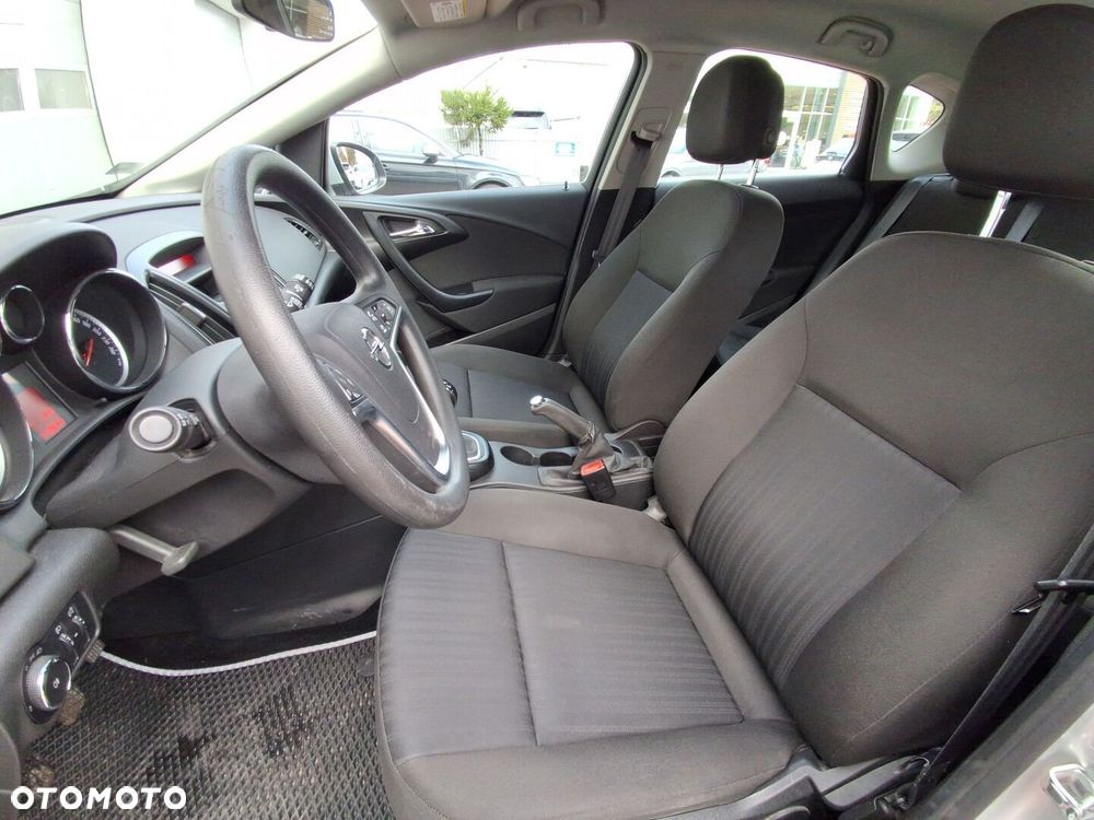 Opel Astra - 14