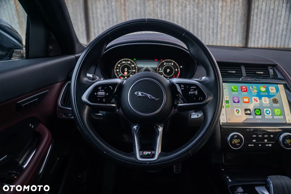 Jaguar E-Pace D200 AWD R-Dynamic SE - 23