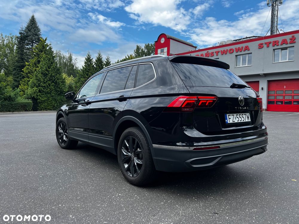 Volkswagen Tiguan - 9