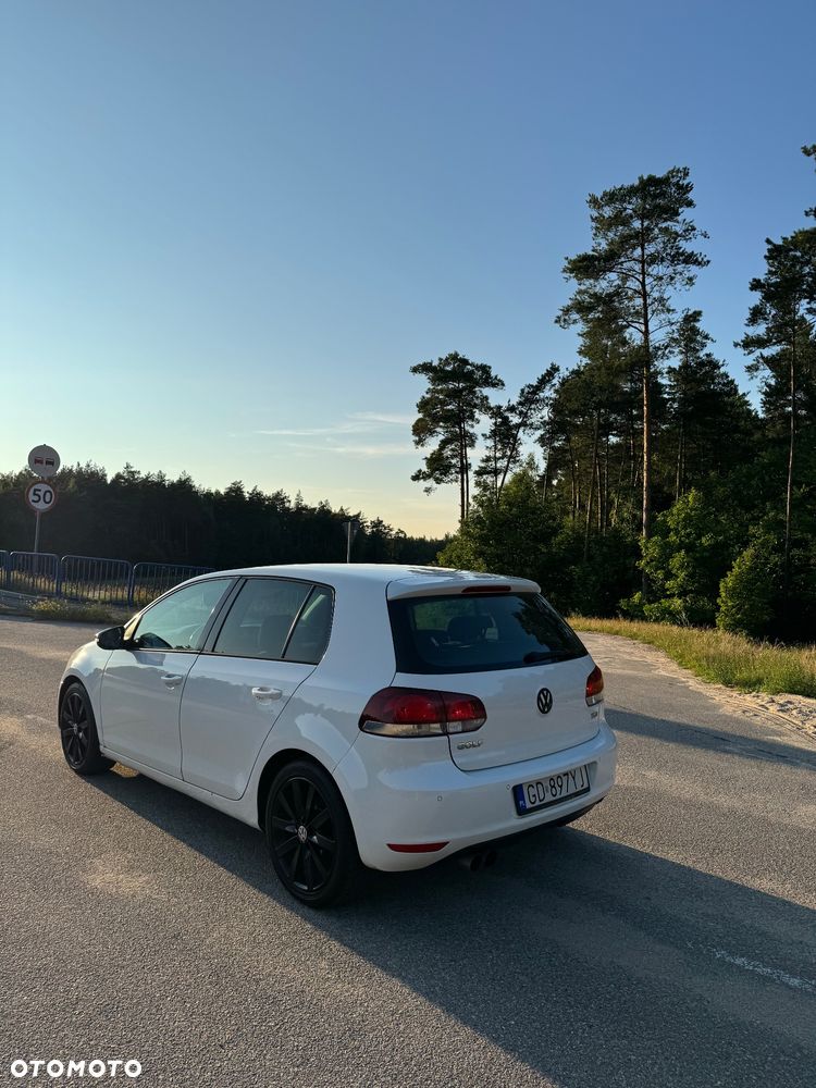 Volkswagen Golf 2.0 TDI Highline - 4