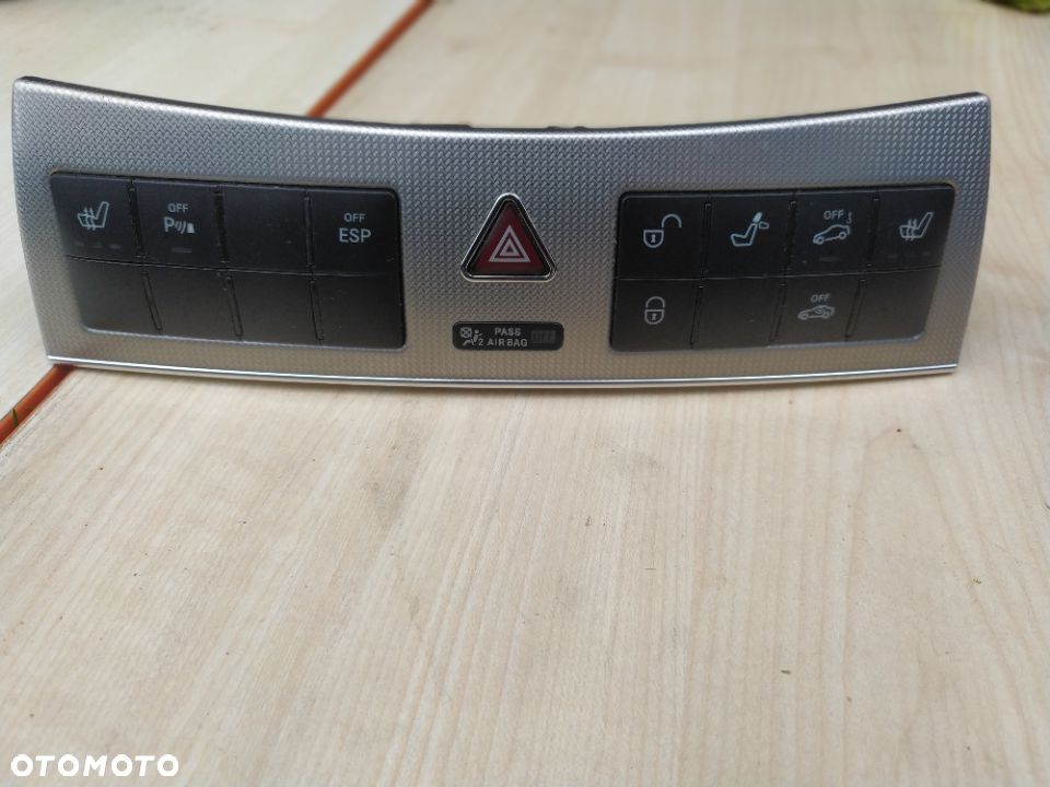 MERCEDES CLK 209 C 203 G 463 panel świateł awaryjnych dekor lift - 9