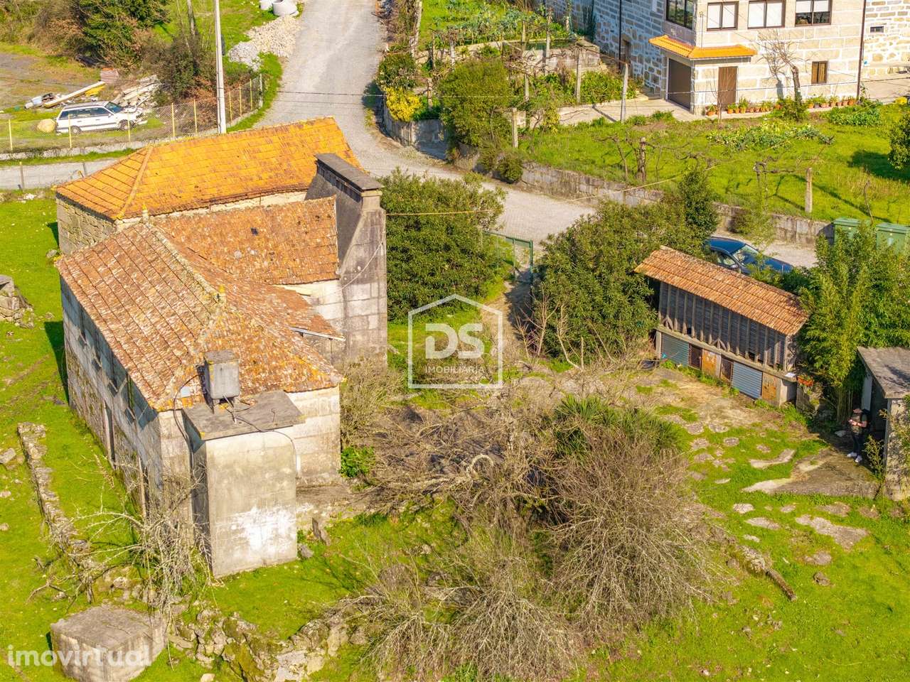 Moradia T2 Venda em Vila Boa do Bispo,Marco de Canaveses - Grande imagem: 2/18